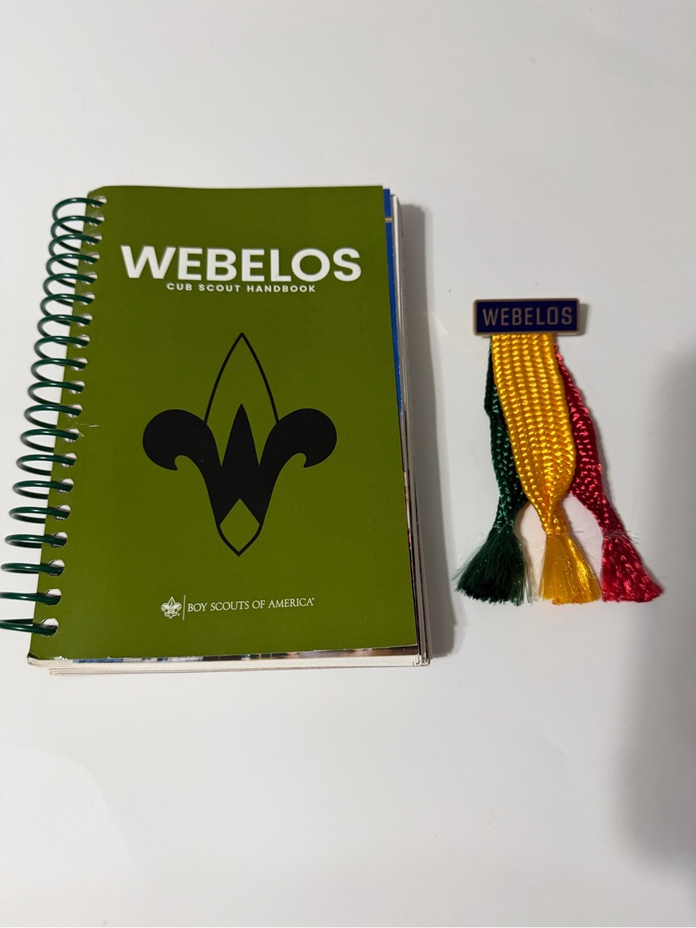 Webelos Cub Scout spiral Handbook 2021 with‎ Colored Tassels pin holder